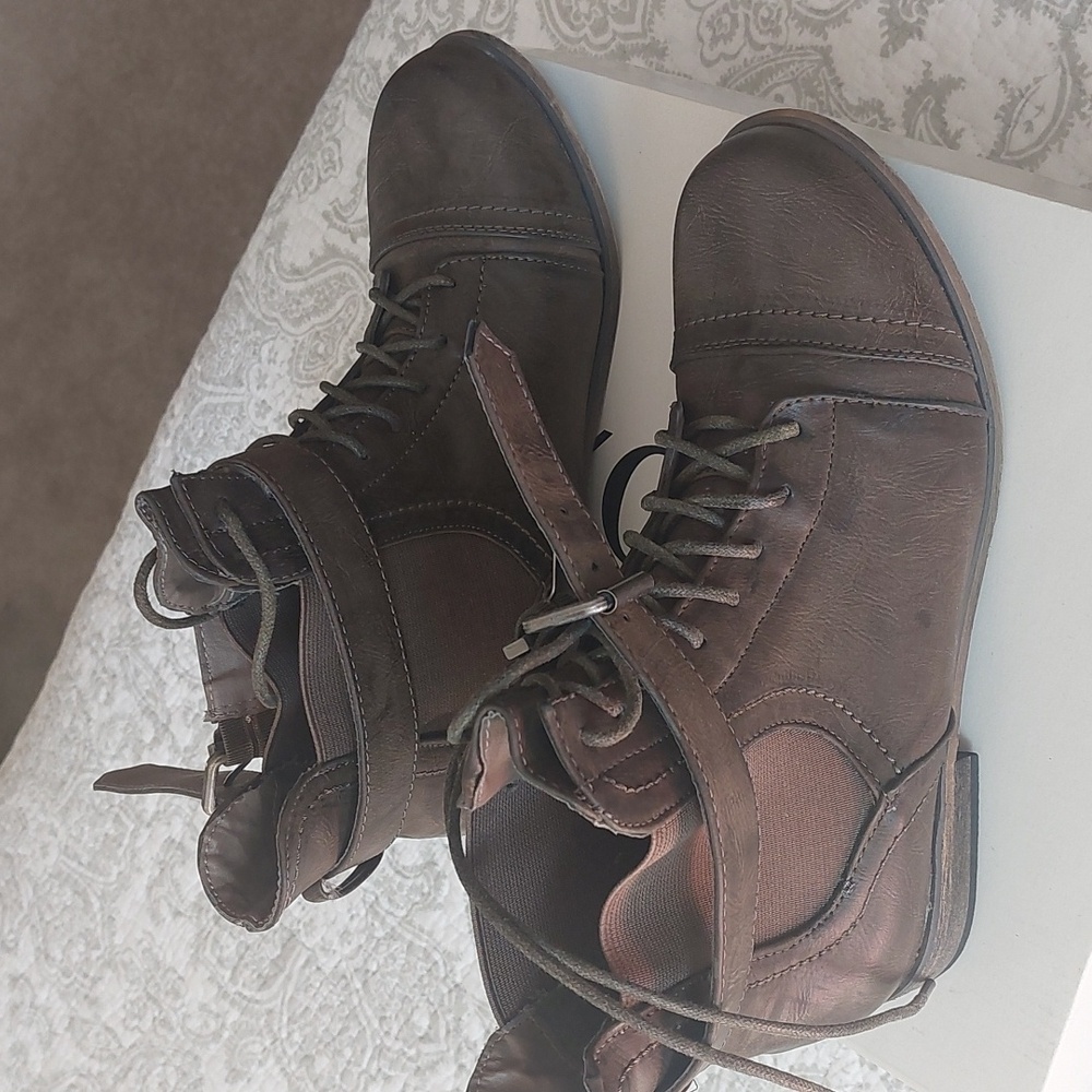XOXO booties